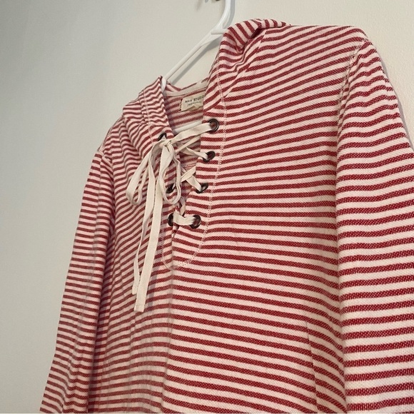 Max Studio Weekend Red White Striped Hoodie Sweater Size Medium - Picture 3 of 8